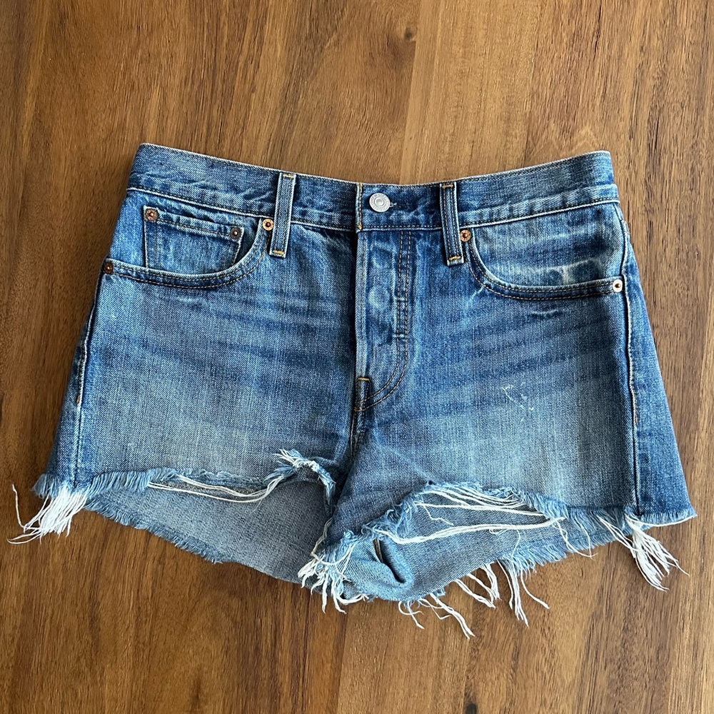 Levi’s distressed jean Shorts